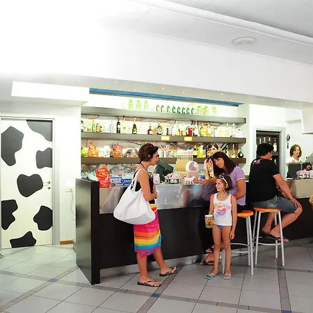 Hotell Club Hotel Le Nazioni 3*