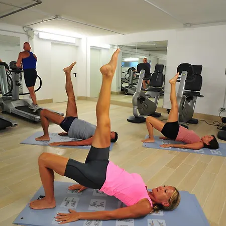 Hotell Club Hotel Le Nazioni 3*