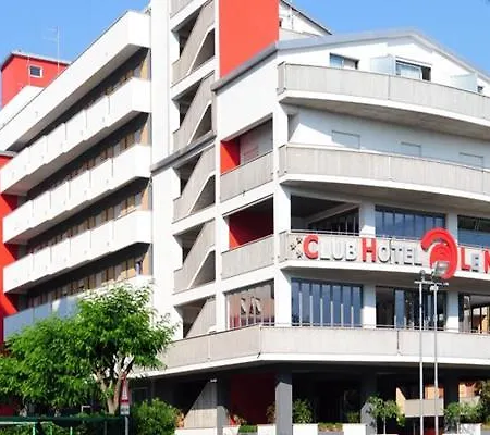 Club Le Nazioni 酒店