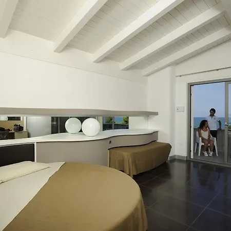 호텔 Club Le Nazioni Montesilvano Marina
