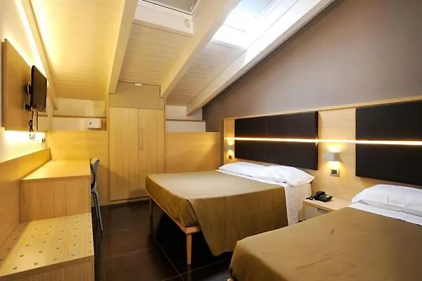 Club Hotel Le Nazioni 3* Montesilvano